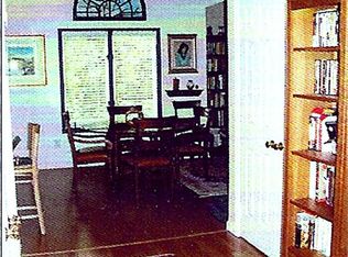 30 Augusta Dr, Annandale, NJ 08801