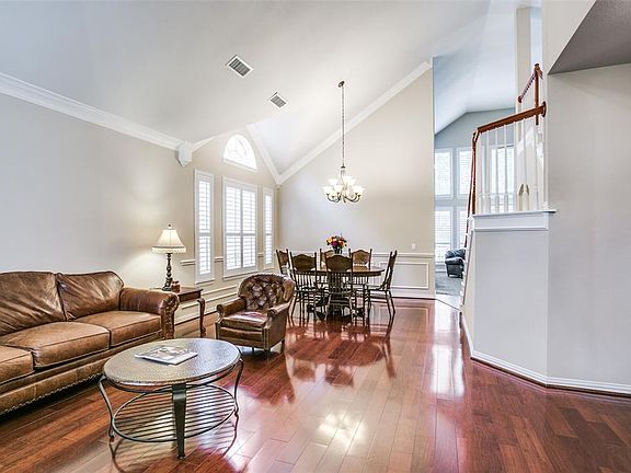 4th image of 518 Arcadia Dr