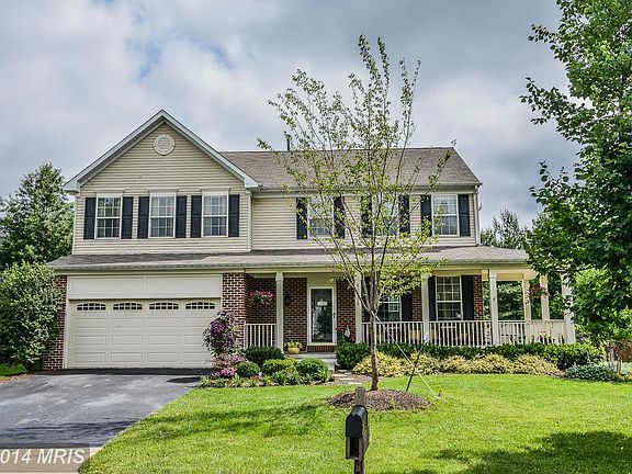 2nd image of 42956 Heatherton Ct