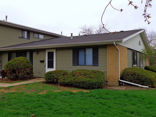 1st image of 1427 Millbrook Ct #1427