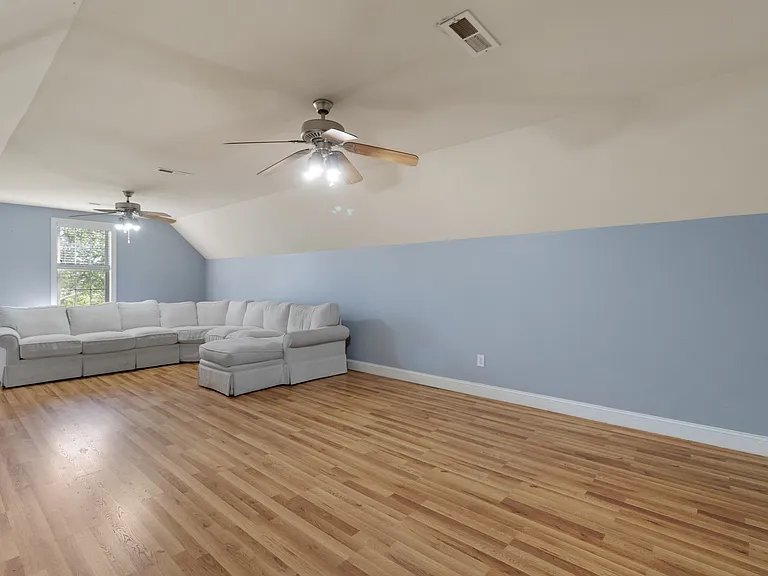 103 Arabian Cir — Photo 38