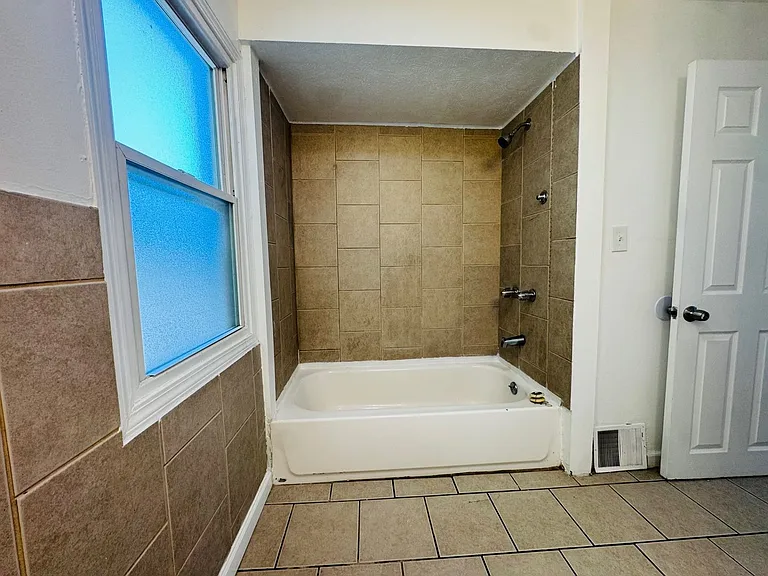 10422 Dove Ave — Photo 30