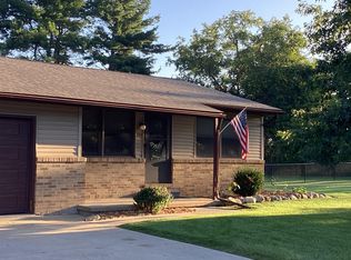 2344 E Textile Rd, Saline, MI 48176