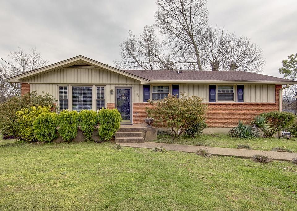 1st image of 3204 Leswood Ln
