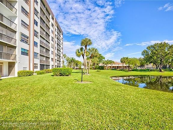 4th image of 1266 S Military Trl APT 551