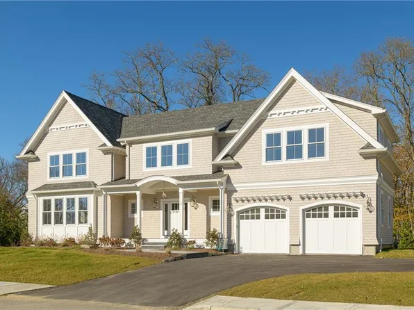 3 Knowlton Ct, Bristol, RI 02809