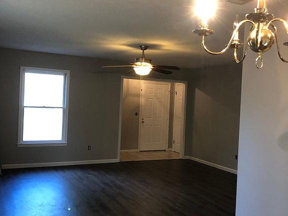 4th image of 26 Somerset Townhouses #26