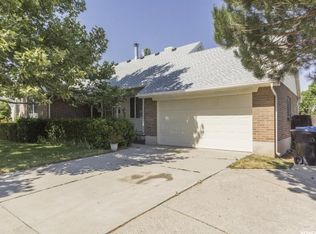 5538 S Brockway Dr, Murray, UT 84117
