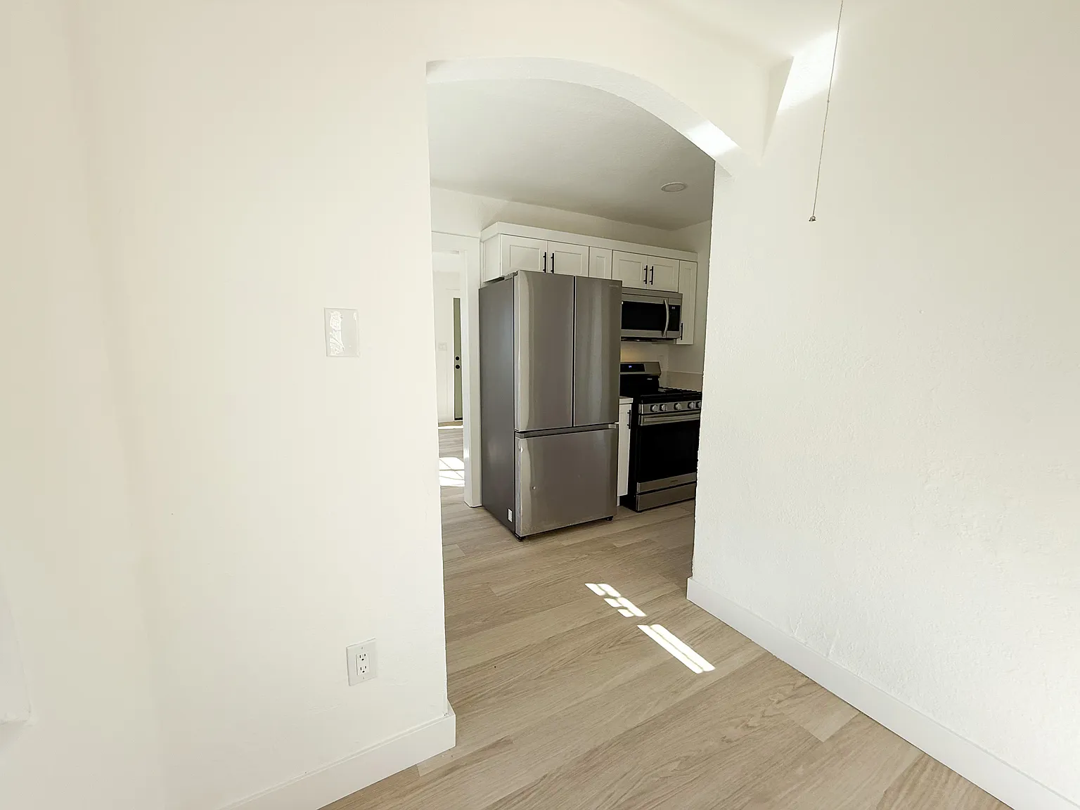 2 bed, $2,395 — Photo 2