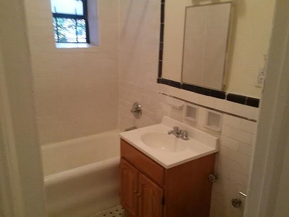 5th image of 4415 43rd Ave APT H2