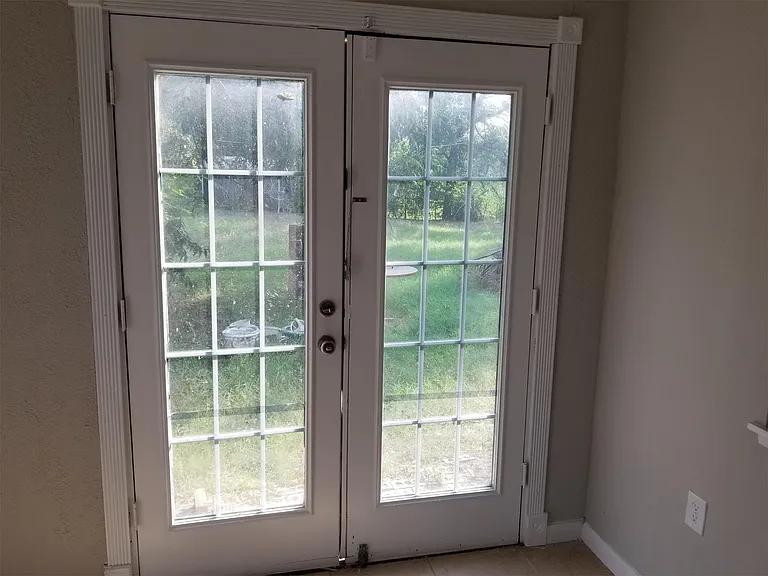 3460 Edith Ln — Photo 3