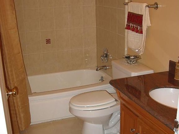 5th image of 1477 Fairhaven Dr