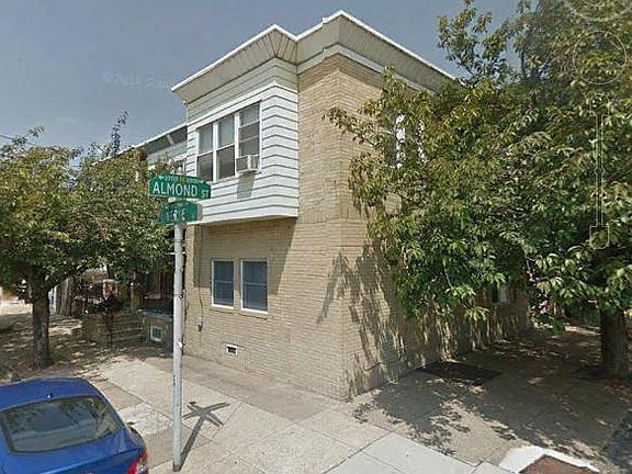 2nd image of 2563 E Somerset St #1