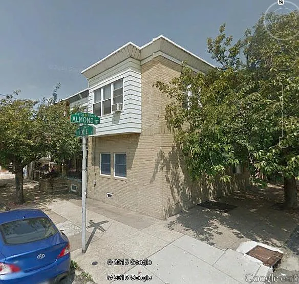 2563 E Somerset St #1 — Photo 2