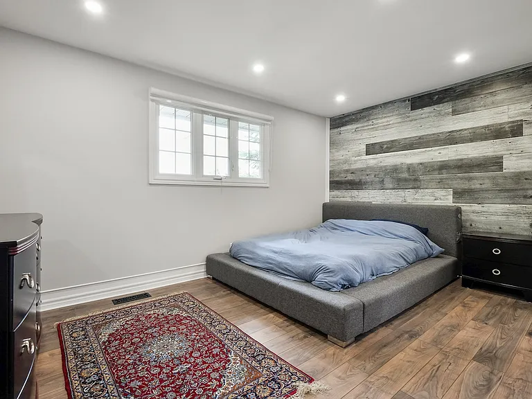 1902 Featherston Dr #1902 — Photo 35