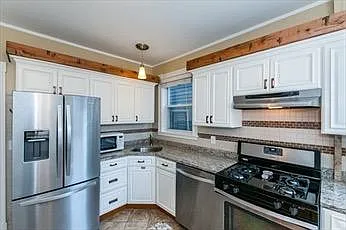 42 Washburn St #2 — Photo 4
