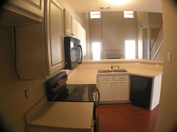 4th image of 5024 Timber Hills Dr