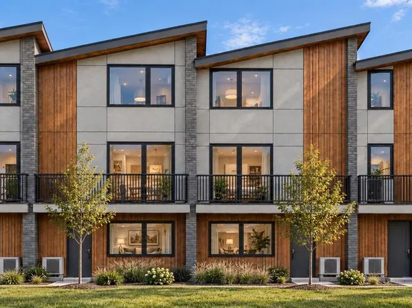 2840 Knotty Pine Rd #112, Langford, BC V9B 3Z4