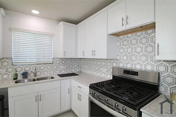 949 Shire Ave — Photo 7