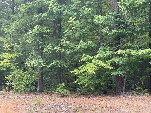 306 Pinecrest Cir #26, Troy, NC 27371