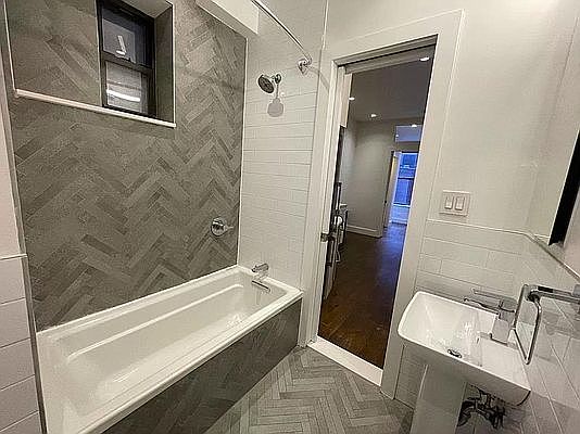 1st image of 440 10th Ave APT 3RN