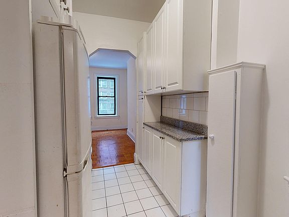 2nd image of 711 2nd Ave APT 3B