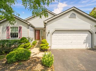 4415 Windrow Dr, Grove City, OH 43123