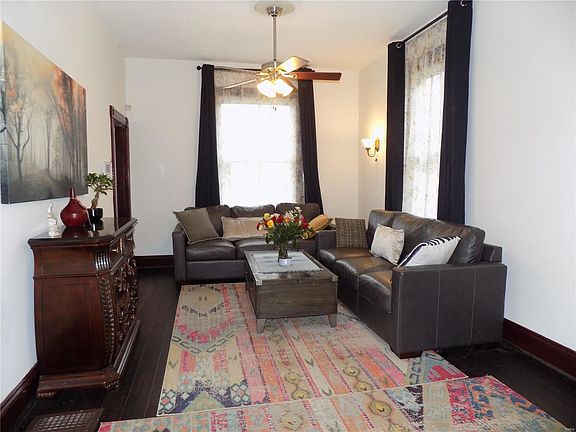 2nd image of 5216 Vine Ave