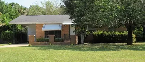 3600 Forest Glen Dr — Photo 1