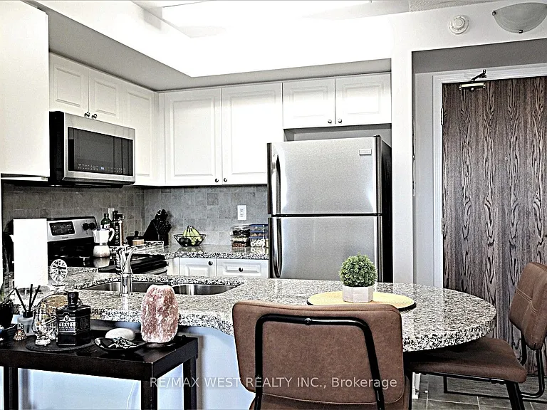 65 Via Rosedale #203 — Photo 11
