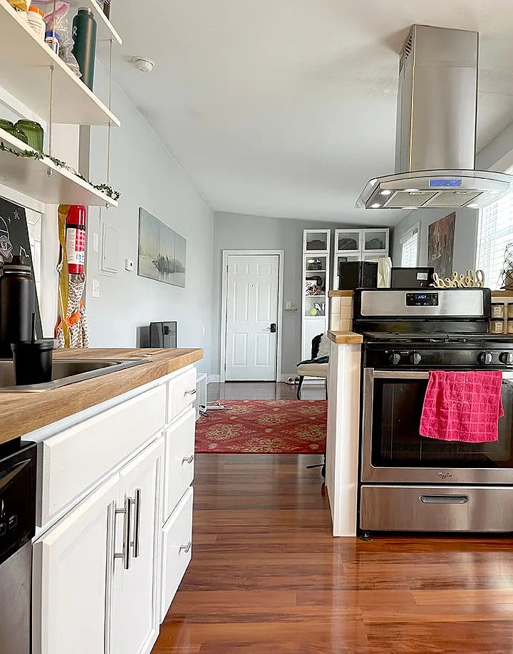 320 Hawley Ave — Photo 4