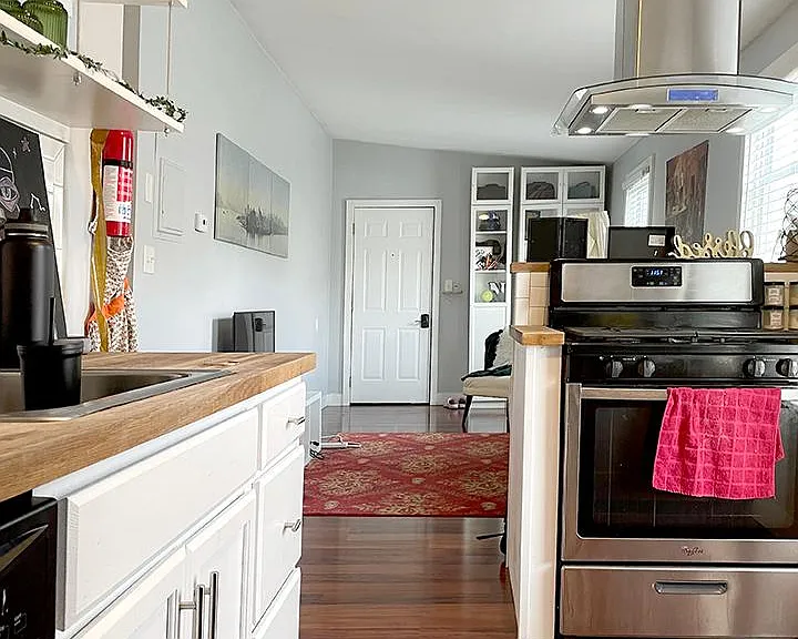 320 Hawley Ave #5 — Photo 4