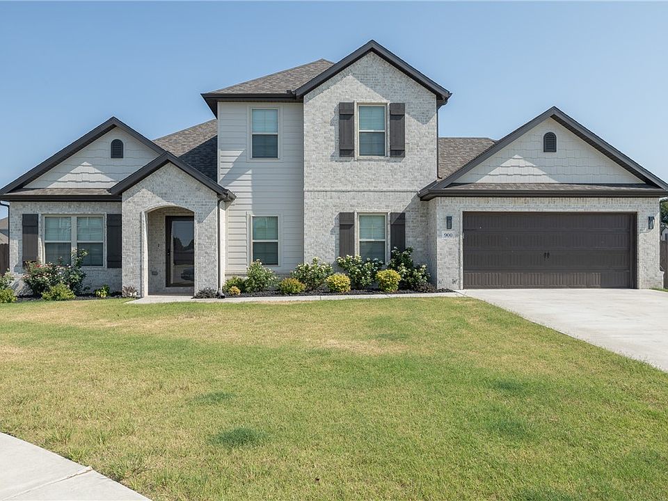 1st image of 900 Rawlings Cir