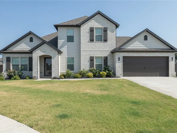 900 Rawlings Cir, Pea Ridge, AR 72751