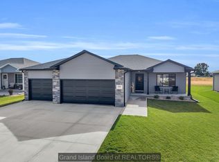 2201 E 41st St, Kearney, NE 68847