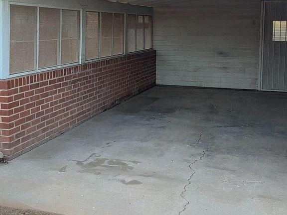 2nd image of 2661 N Winstel Blvd