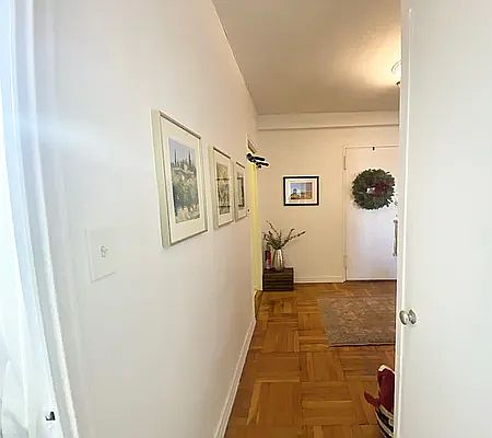 4th image of 34 Plaza St E APT 802