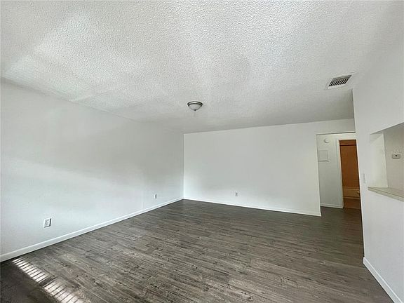 3rd image of 501 W Ohio Ave #12