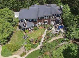 200 Valencia St, Half Moon Bay, CA 94019