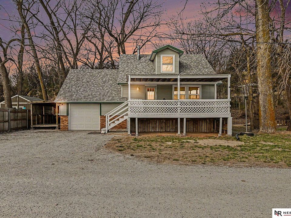 1st image of 2896 Plattevale Dr