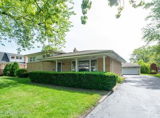 7747 Cronin Ave, Justice, IL 60458