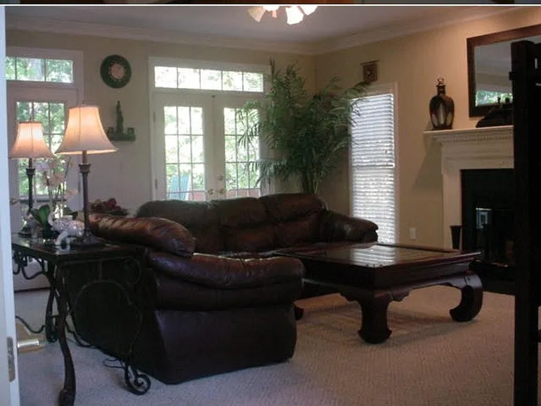 Living/TV room
