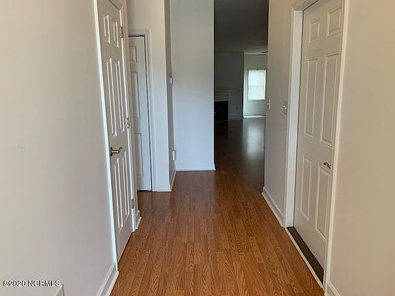 4th image of 104 Palmetto Place Cir