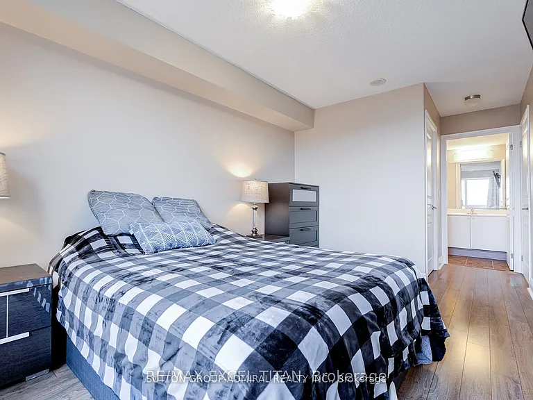 7 N Park Rd #908 — Photo 22