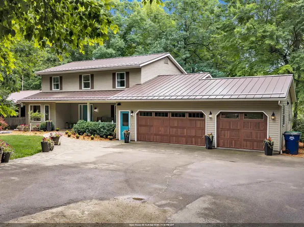 E2400 Lamplighter Ln, Waupaca, WI 54981