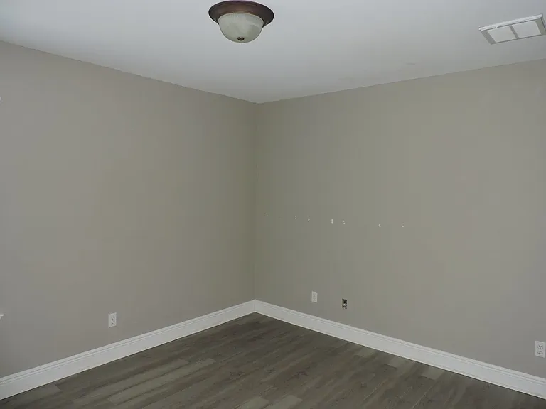 6060 Dunridge Dr — Photo 9