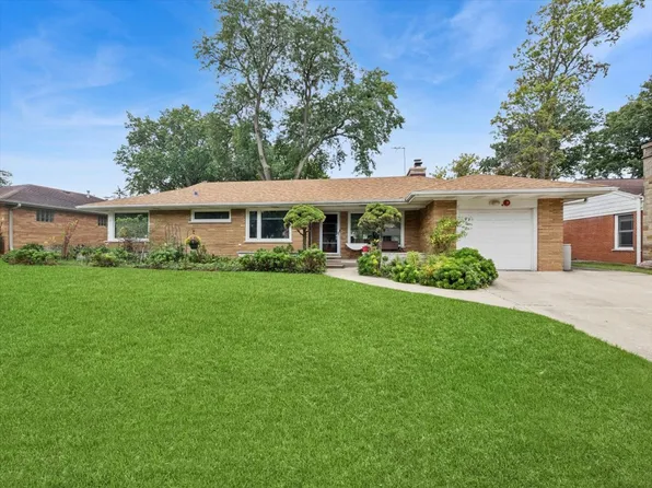 330 Cornell Ave, Des Plaines, IL 60016