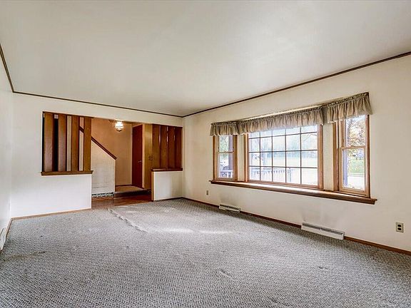 2nd image of 1665 Dellwood Ct