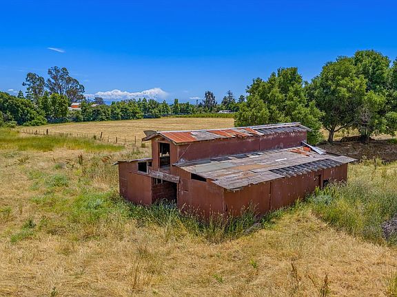 4th image of 5266 Old Sonoma Road