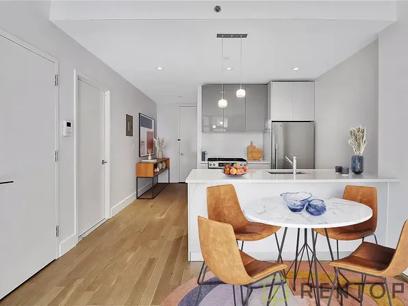 2-26 50th Avenue image 3 of 8